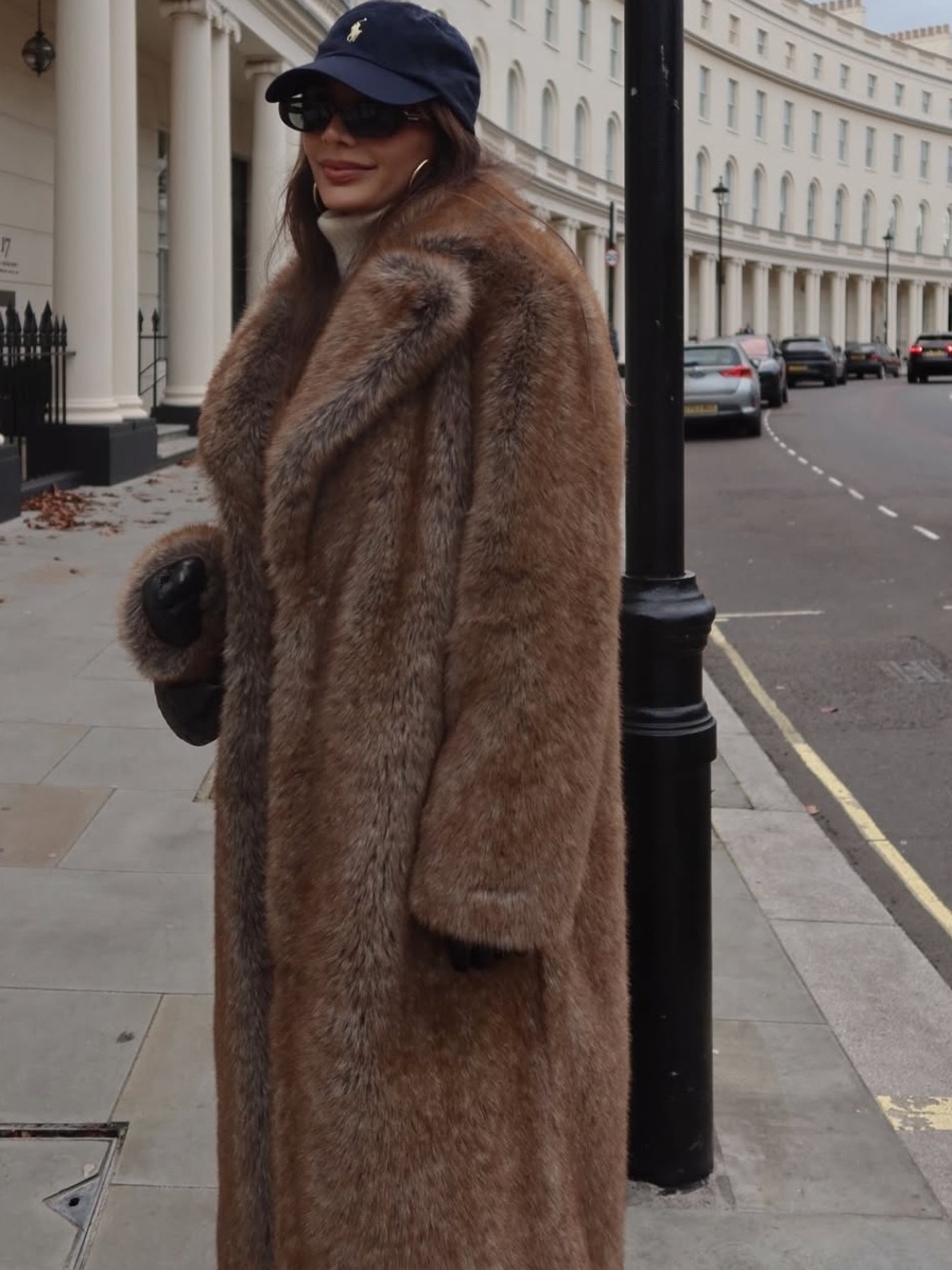 TREND NEW ZARA FAUX FUR COAT LIMIT EDITION
🚨firm price no discount no discount - Picture 4 of 16